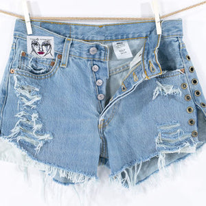 Tattered Levis Button Fly Highwaist Short